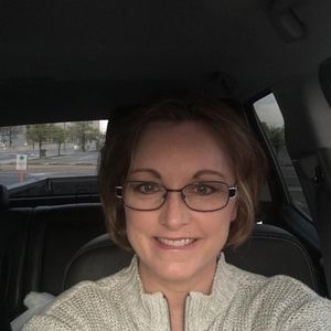 Meet your Posher, Stacy